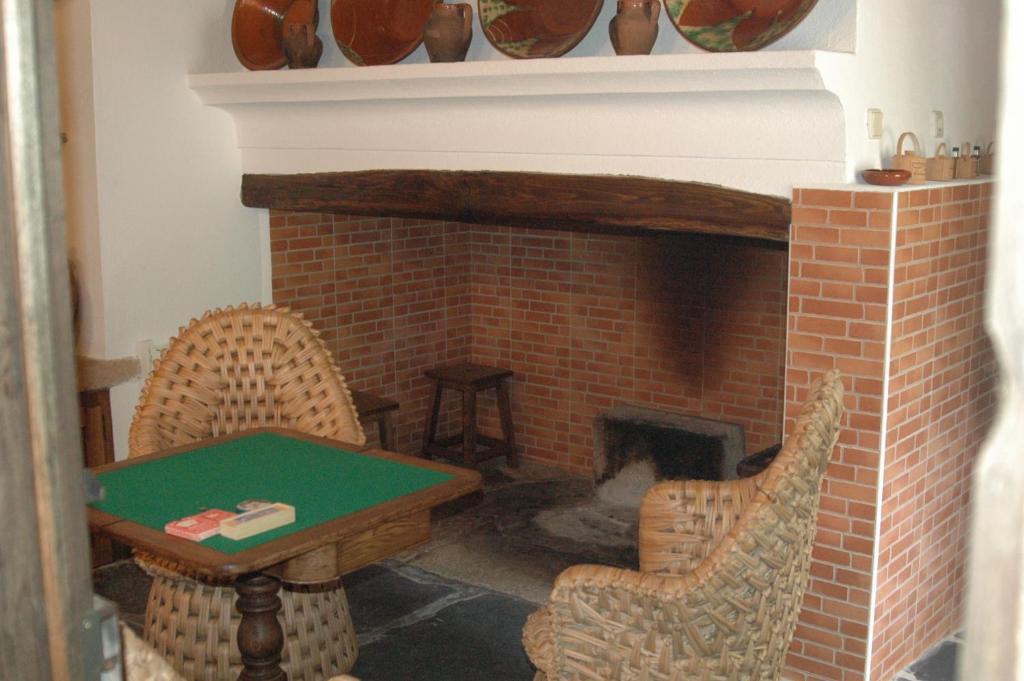 Quinta Do Vaqueirinho - Agro-Turismo Villa Marvão Buitenkant foto